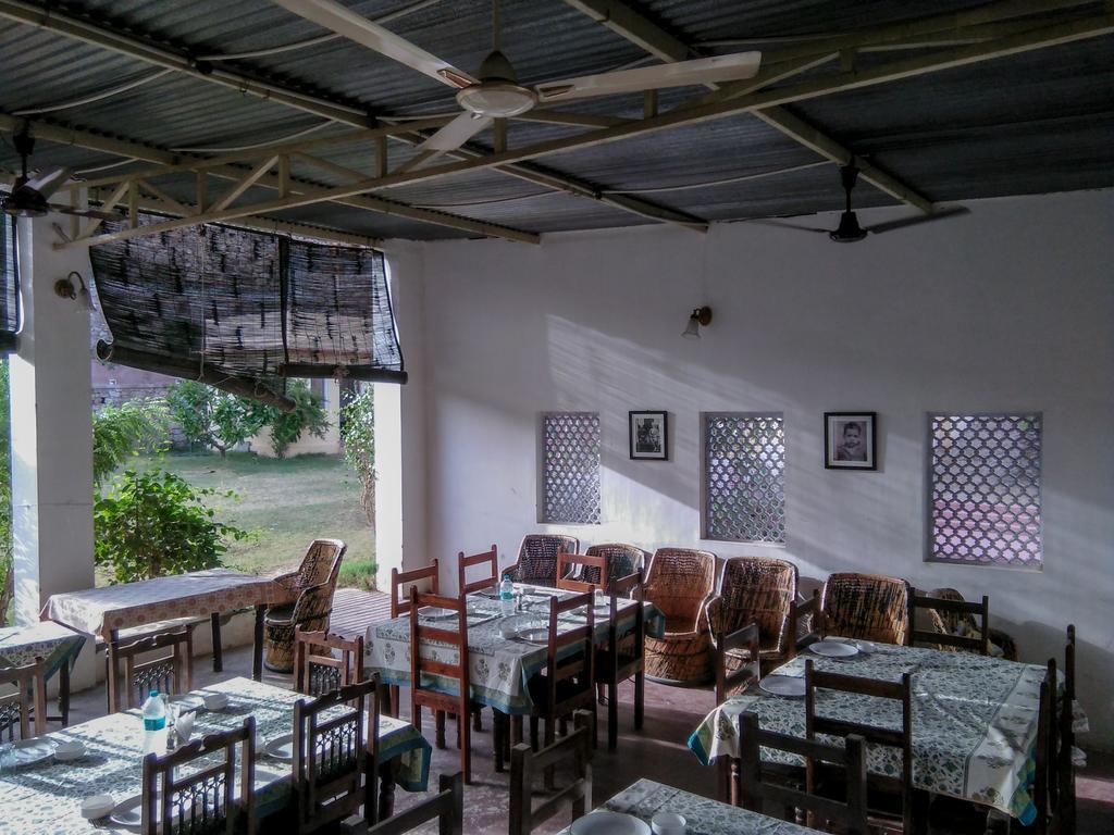 Adhbhut Hotel Jaipur Luaran gambar