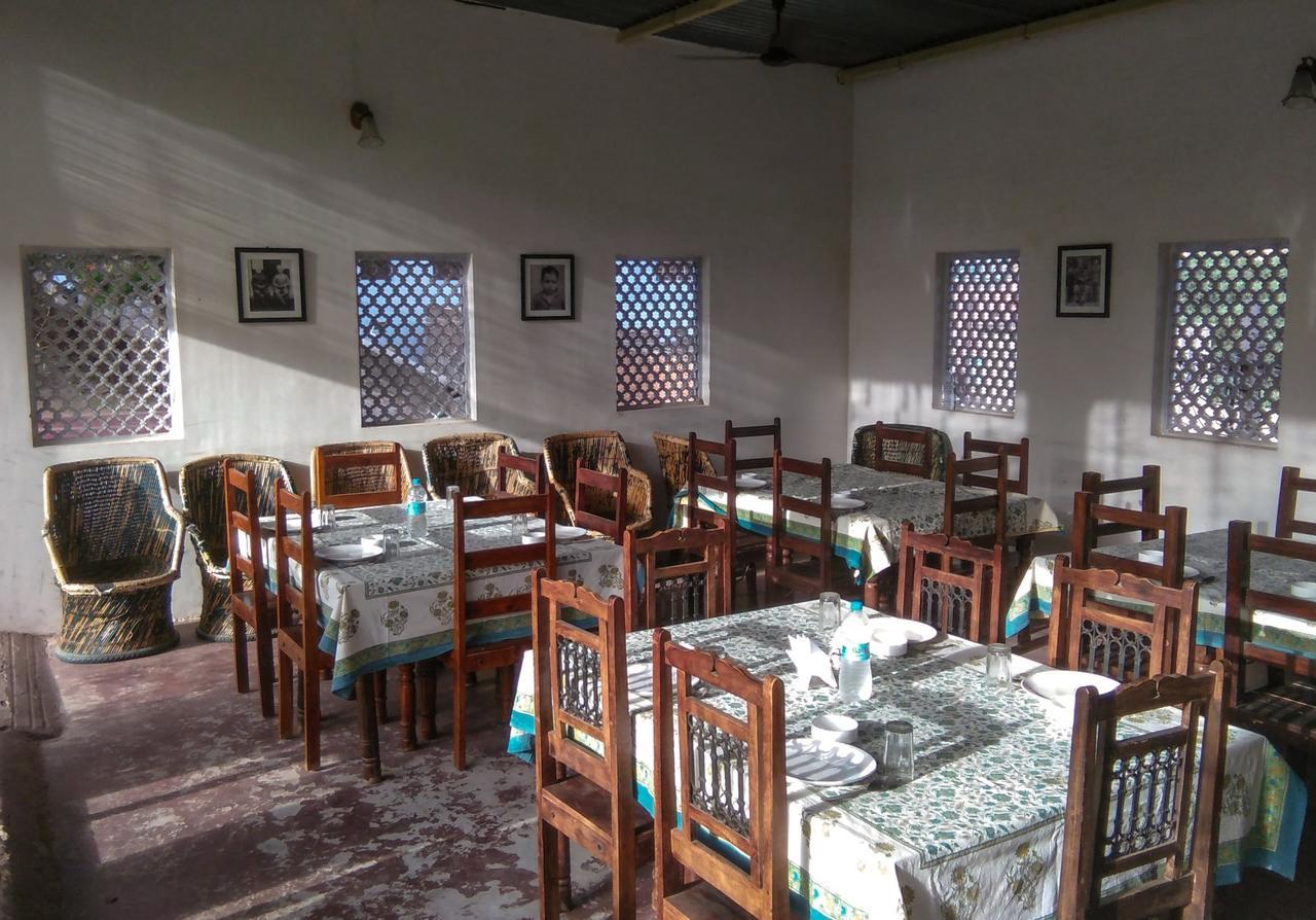Adhbhut Hotel Jaipur Luaran gambar