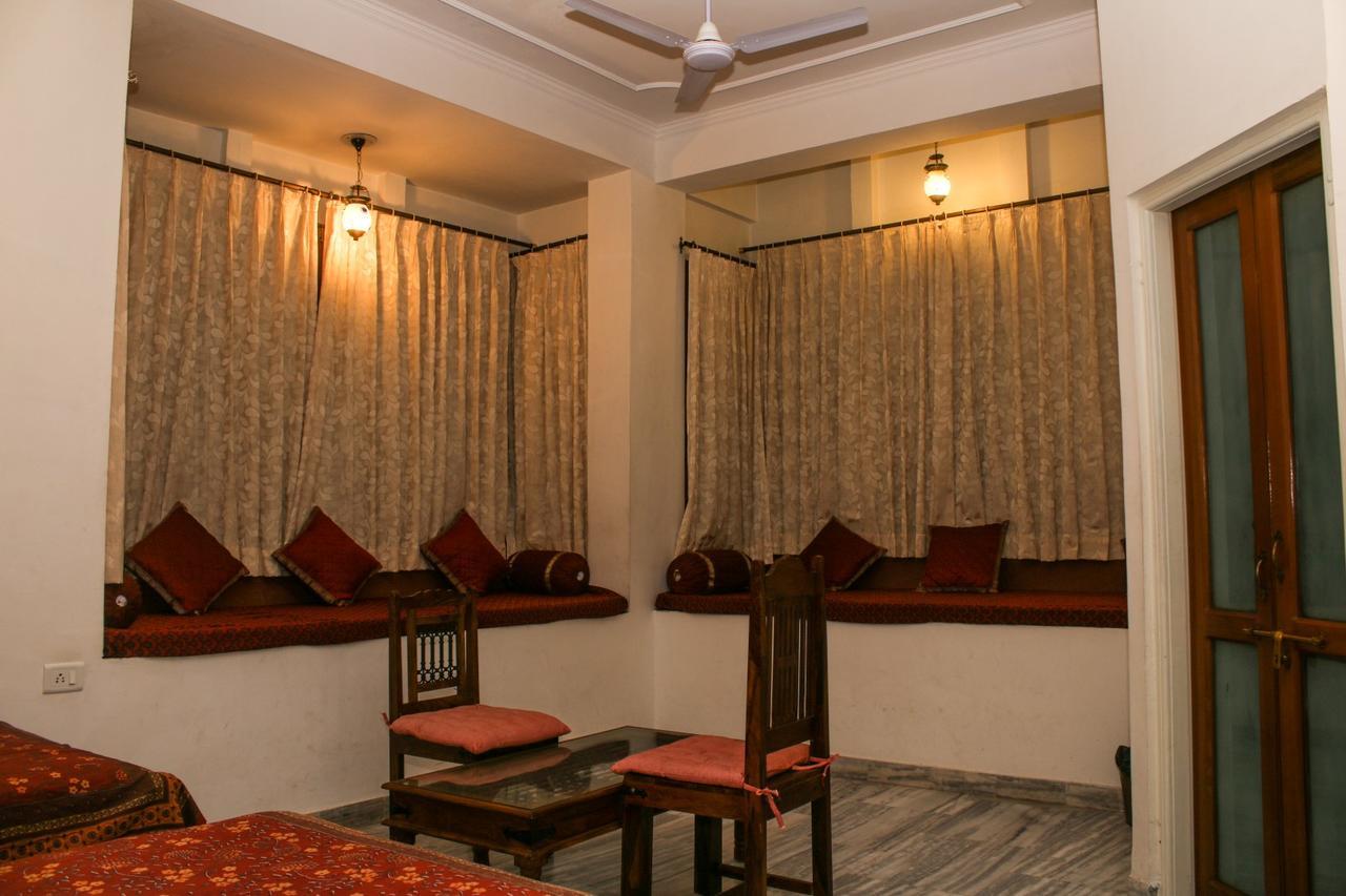 Adhbhut Hotel Jaipur Luaran gambar